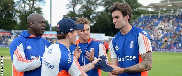 Reece Topley and Eoin Morgan