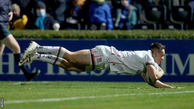 James Hume scores a try v Leinster