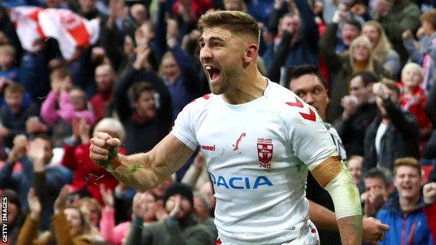 Tommy Makinson in action for England