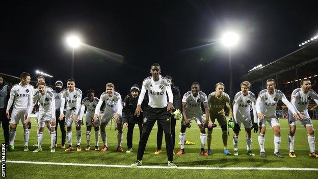 Alexander Isak celebrates with his AIK team-mates