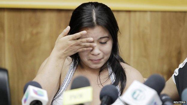 Carmen Guadalupe Vasquez pauses during a news conference, after being released from prison in San Salvador, on 19 February, 2015