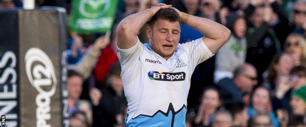 Duncan Weir in action for Glasgow Warriors