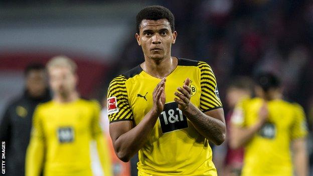 Manuel Akanji