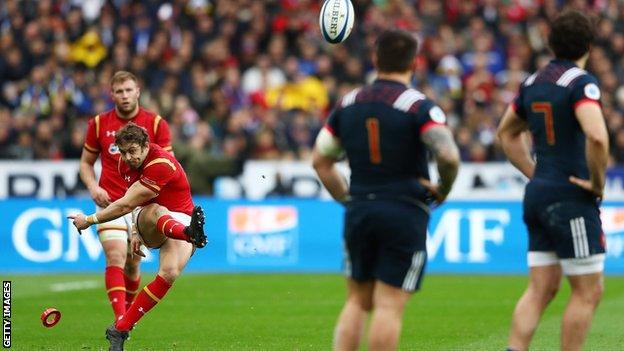 Leigh Halfpenny kicking one of his six penalties against France in the 2017 Six Nations match in Paris.