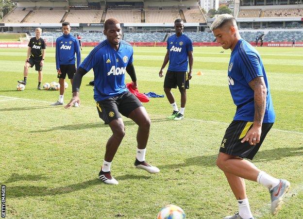 Man Utd train in Perth