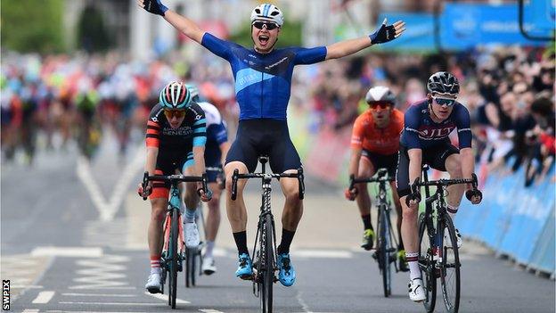 Harry Tanfield wins in Doncaster