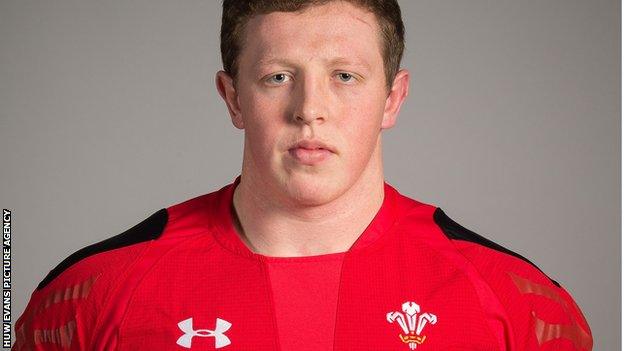 Harrison Walsh in Wales under-20 kit