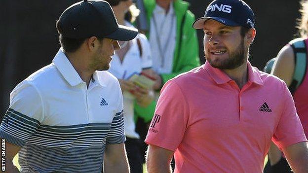 (l-r) Niall Horan and Tyrrell Hatton