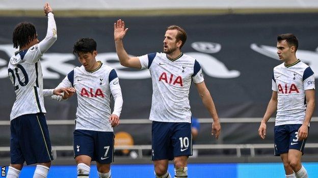 Harry Kane celebrates scoring for Tottenham against Wolves