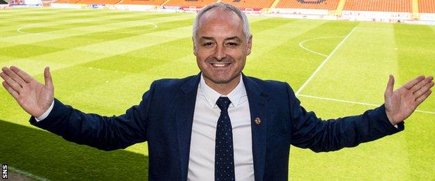 Dundee United manager Ray McKinnon