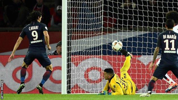 Edinson Cavani equalises for Paris St-Germain against Nice