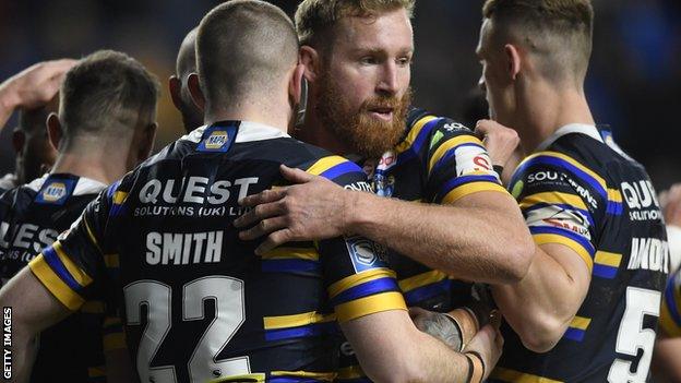 Leeds Rhinos celebrate a try