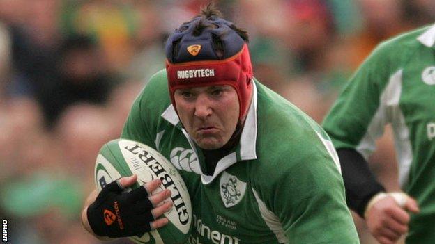 Anthony Foley in action against England in 2005