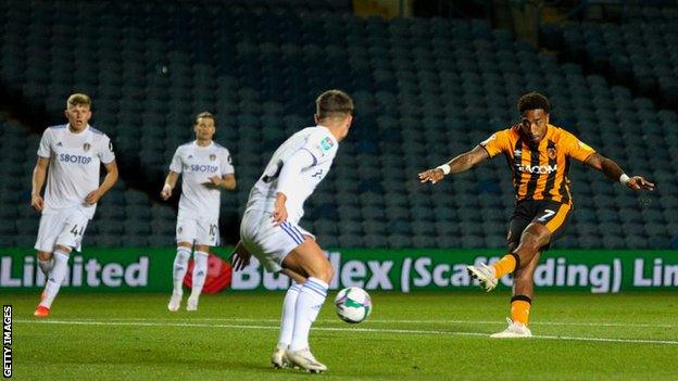 Mallik Wilks scores for Hull City