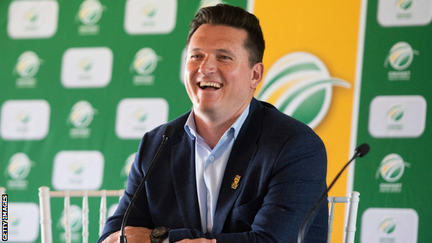 Graeme Smith at a news conference