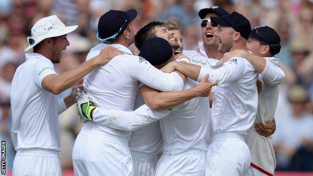 England celebrate winning the Ashes