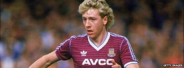 Frank McAvennie of West Ham in 1985/86 season