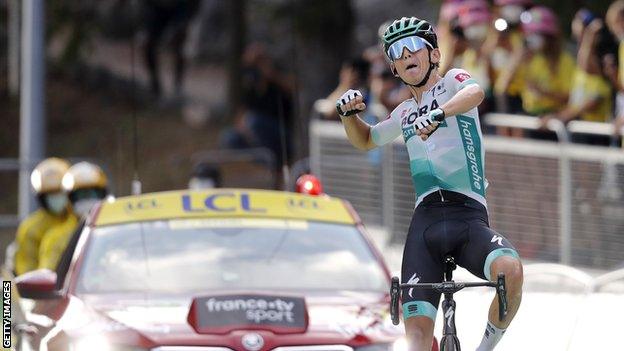 Lennard Kamna punches the air in celebration after winning stage 16 of the 2020 Tour de France