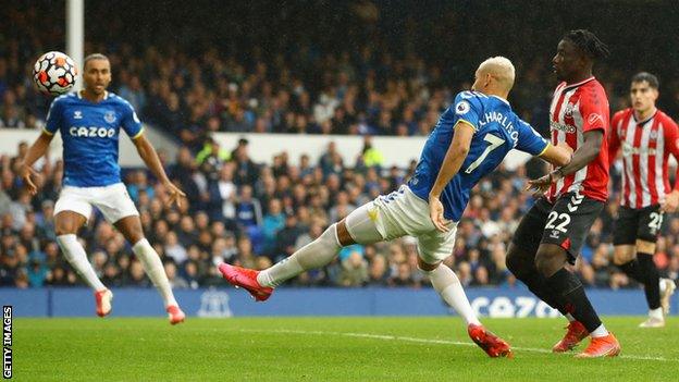 Richarlison poked home from Andros Townsend's header