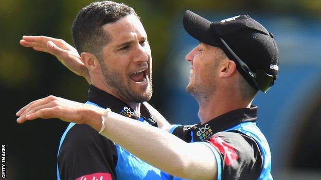 Wayne Parnell (left) celebrates