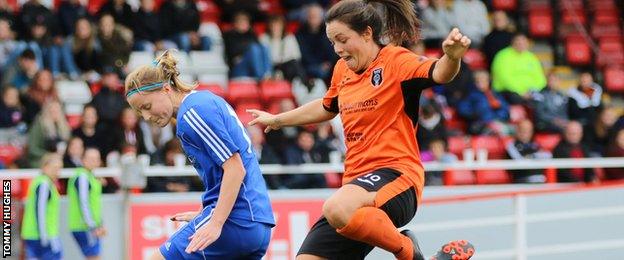 Noelle Murray (right) of Glasgow City