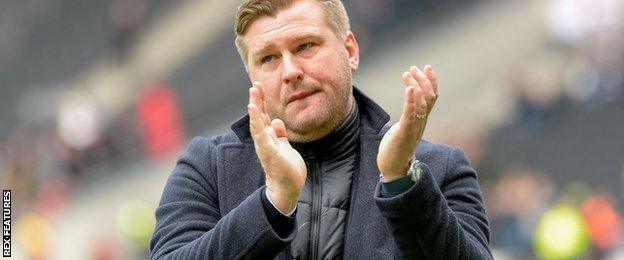 Karl Robinson