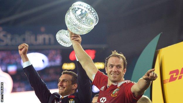 Sam Warburton and Alun Wyn Jones celebrate Lions beating Australia in 2013