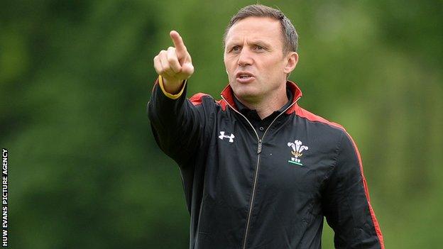 Jason Strange coached Wales Under-20 to the 2016 Grand Slam