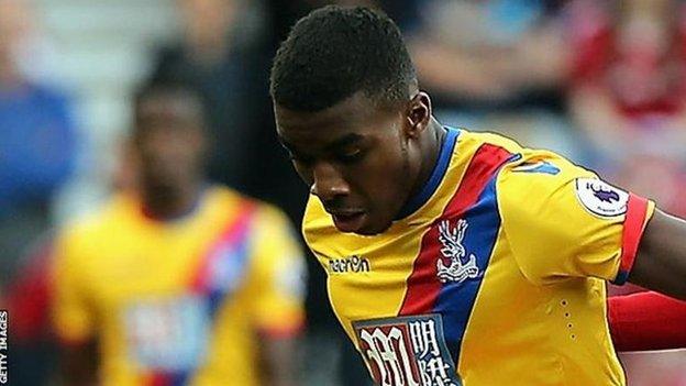 Jonathan Benteke playing for Crystal Palace