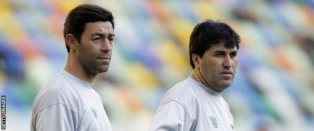 Caixinha (left) spent time as assistant to Jose Peseiro