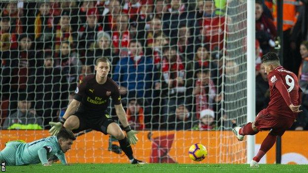 Roberto Firmino scores Liverpool's second goal