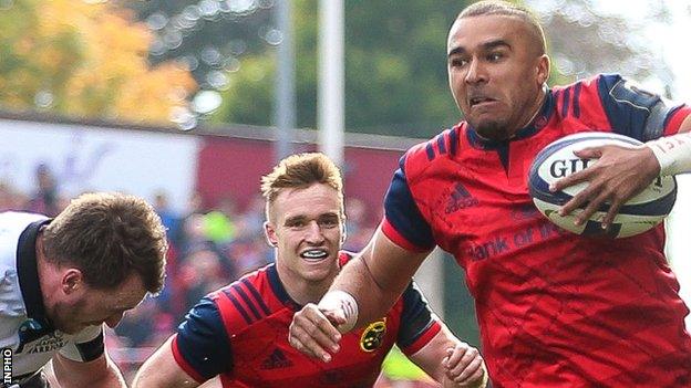 Full-back Simon Zebo scored Munster's third try before half-time