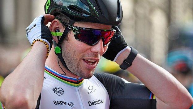 Mark Cavendish returns to racing