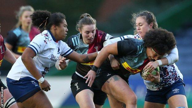 Harlequins' Shaunagh Brown goes for the line