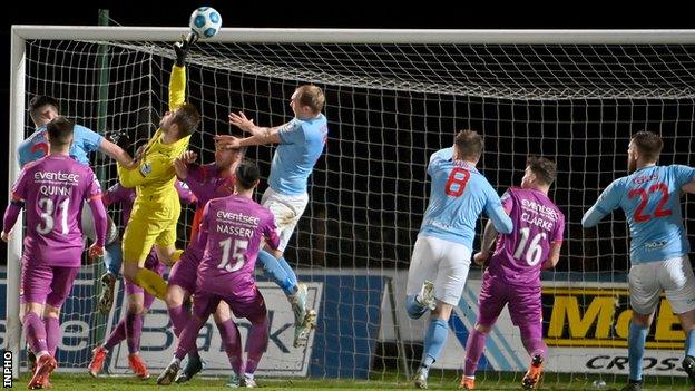 Ballymena defeated Linfield 2-1 when the sides met at the Showgrounds last month