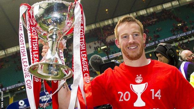 Aberdeen striker Adam Rooney