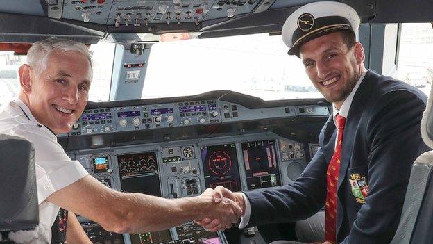 Sam Warburton and captain Steve Ager