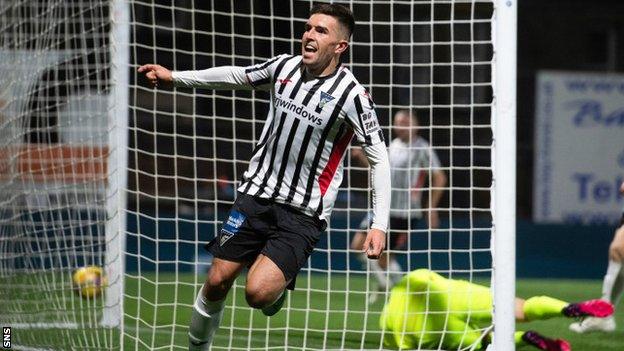 Mark O'Hara equalises for Dunfermline Athletic against Raith Rovers