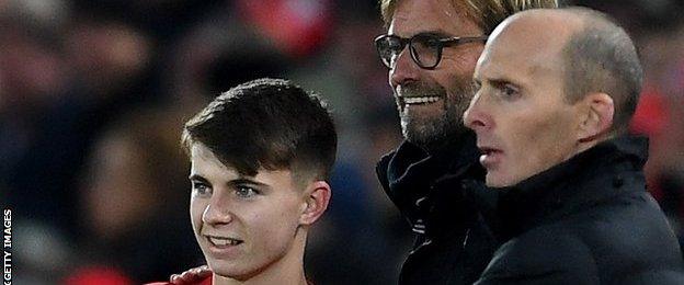 Ben Woodburn and Liverpool manager Jurgen Klopp