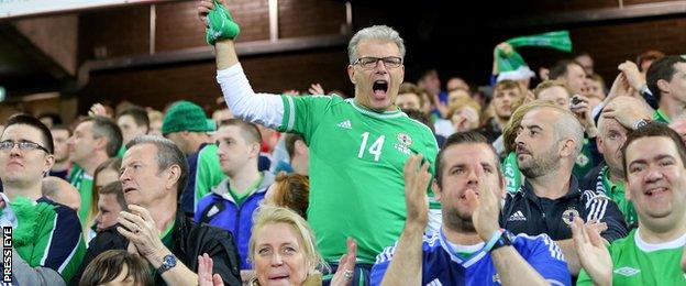 Northern Ireland fans celebrate Kyle Lafferty's late goal