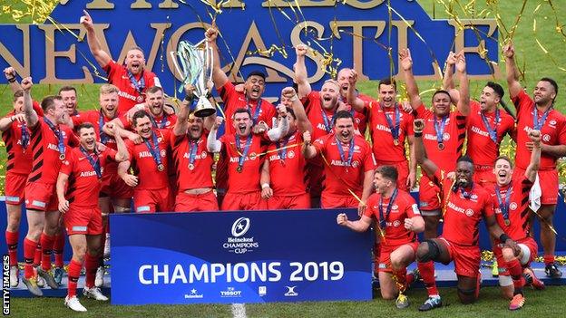 Saracens celebrate beating Leinster