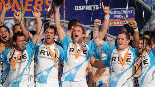 Alun Wyn Jones has been part of four Ospreys league winning sides including captaining the team to 2012 success