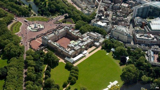 Buckingham Palace grounds