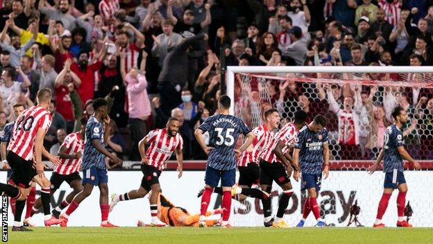 Brentford beat Arsenal