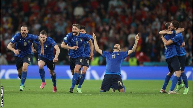 Italy celebrate