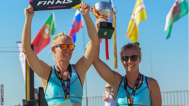 Daisy Mumby and Jess Grimson after winning the UKBT Grand Slam Beach Volleyball Classic