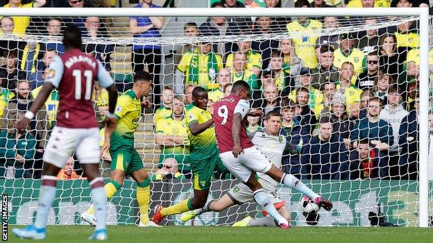 Wesley puts Villa 1-0 up at Carrow Road