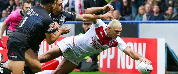 England Ryan Hall scores a try