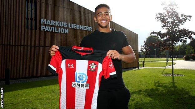 Che Adams