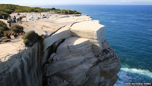 Wedding Cake Rock formation, Royal National Park, Sydney, Australia